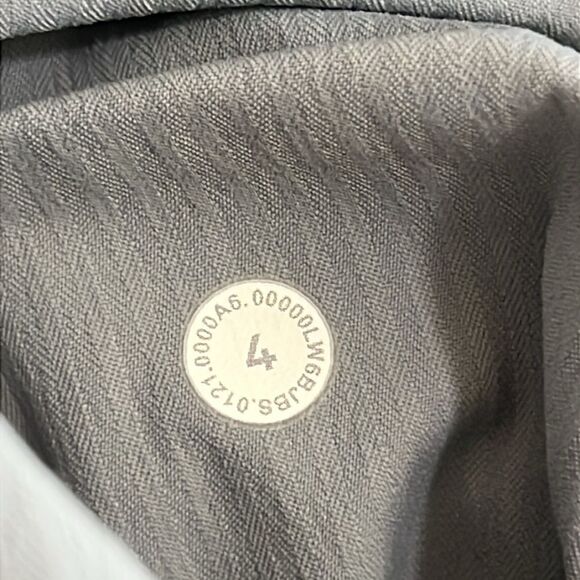 Lululemon Beyond the Studio Crop Joggers Pants Size 4 - Picture 8 of 12